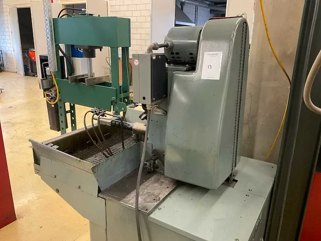 Sunnen products company mbb-1660-g hoonmachine - afbeelding 22 van  28