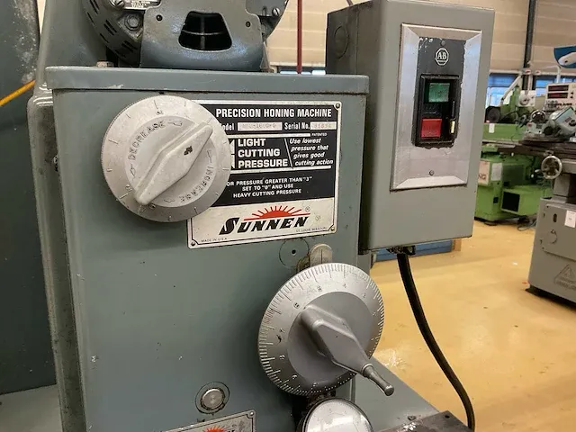 Sunnen products company mbb-1660-g hoonmachine - afbeelding 26 van  28