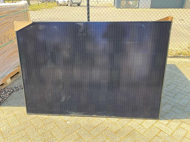 Sunpower p3 380dc blk zonnepaneel (22x) - afbeelding 1 van  6