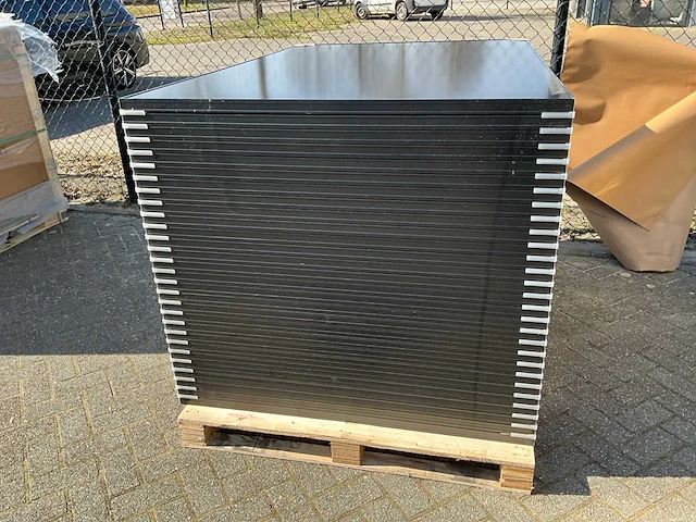 Sunpower p3 blk 375ac zonnepaneel (28x) - afbeelding 2 van  6