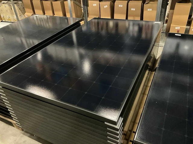 Sunpower spr-max3-410-blk zonnepanelen (14x) - afbeelding 3 van  4