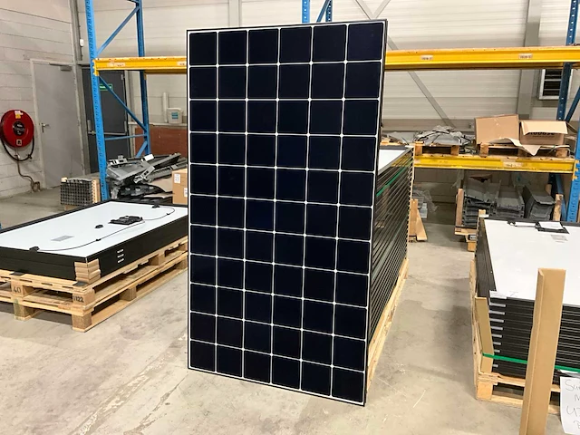 Sunpower spr-max6-435-e4-ac zonnepaneel (6x) - afbeelding 1 van  8