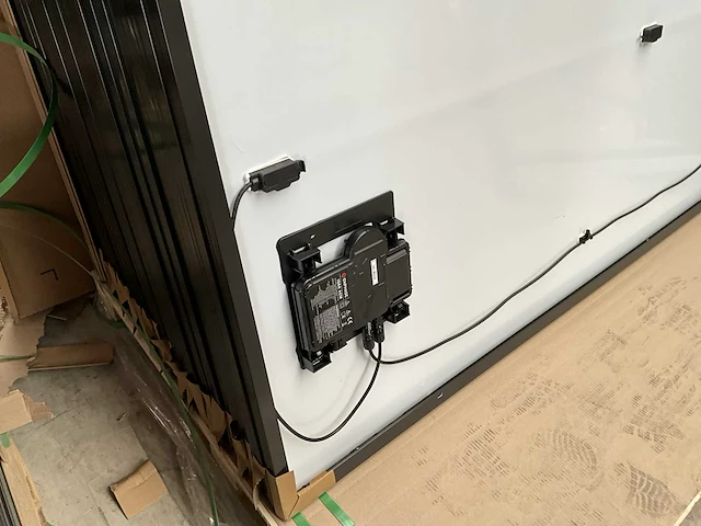 Sunpower spr-p6-410-blk-e8-ac zonnepaneel (22x) - afbeelding 3 van  5