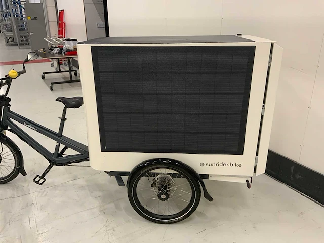 Sunrider elektrische cargobike met zonnepanelen - afbeelding 7 van  20