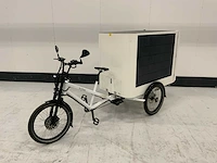 Sunrider elektrische cargobike met zonnepanelen - afbeelding 1 van  22