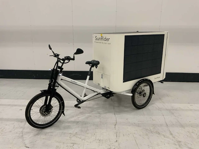 Sunrider elektrische cargobike met zonnepanelen - afbeelding 1 van  24