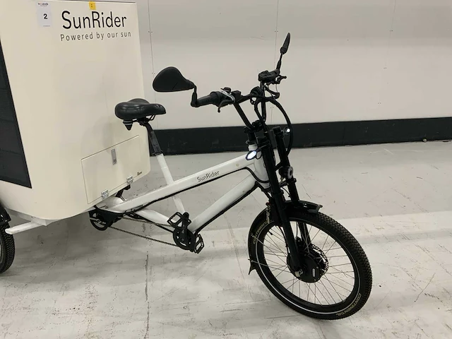 Sunrider elektrische cargobike met zonnepanelen - afbeelding 5 van  24