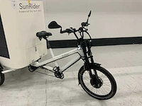 Sunrider elektrische cargobike met zonnepanelen - afbeelding 5 van  24