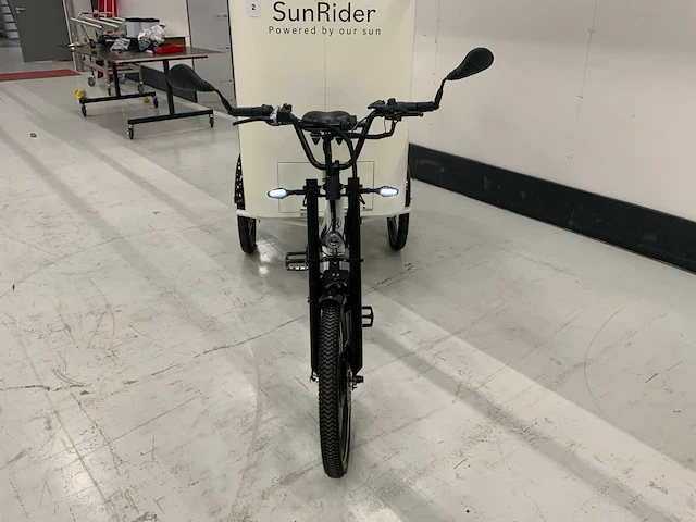 Sunrider elektrische cargobike met zonnepanelen - afbeelding 6 van  24