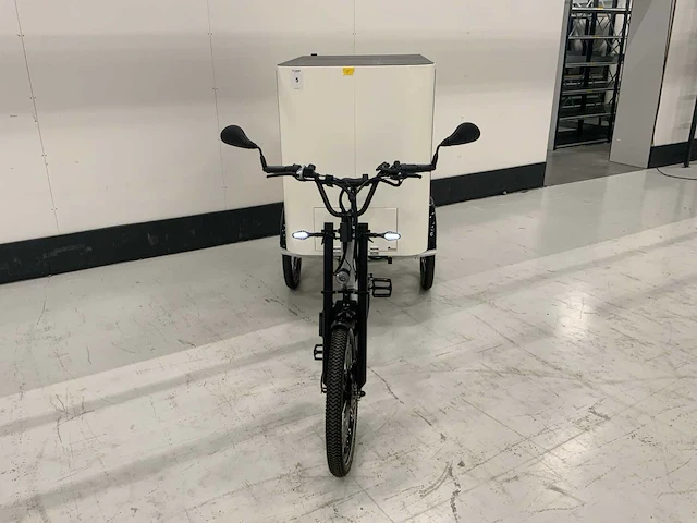 Sunrider elektrische cargobike met zonnepanelen - afbeelding 4 van  20