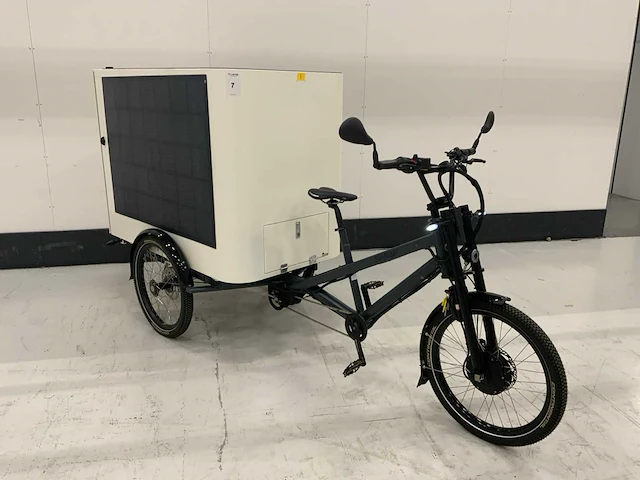 Sunrider elektrische cargobike met zonnepanelen - afbeelding 2 van  21