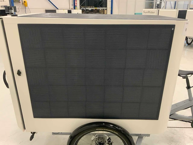 Sunrider elektrische cargobike met zonnepanelen - afbeelding 20 van  21