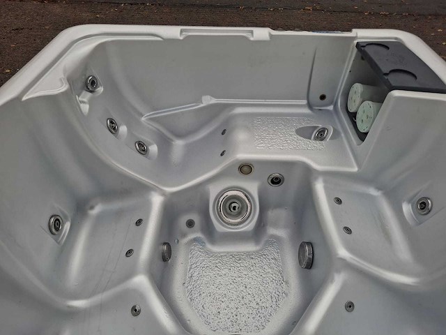Sunrise 6 persoons jacuzzi en buitenspa - afbeelding 4 van  26
