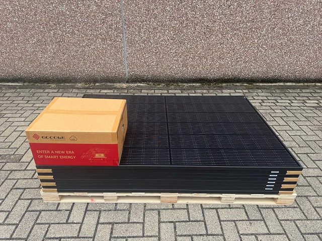 Suntech - set van 8 zonnepanelen (400 wp) met goodwe 3 kw omvormer - afbeelding 1 van  10