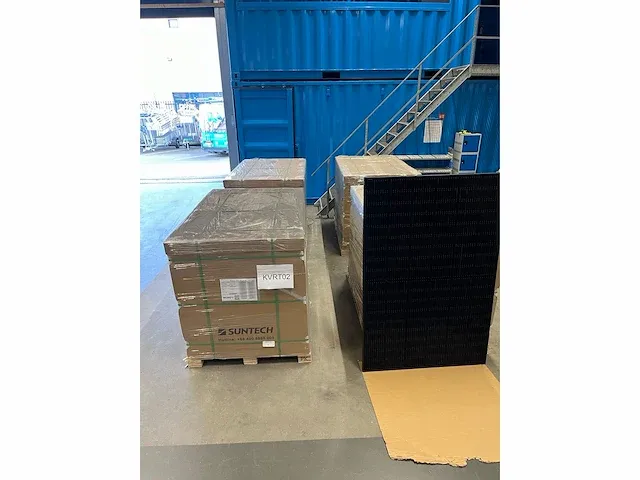 Suntech power stp405s-c54/umhb solar modules ongebruikt & original box 4 pallets - afbeelding 3 van  5