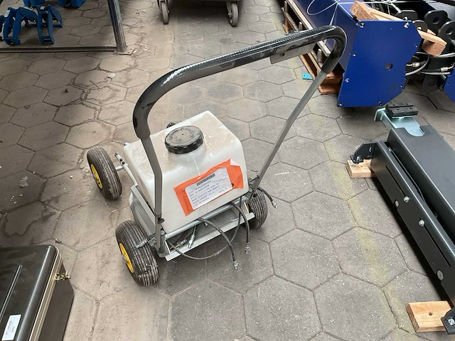 Supaturf txe505 line marking machine - afbeelding 2 van  6