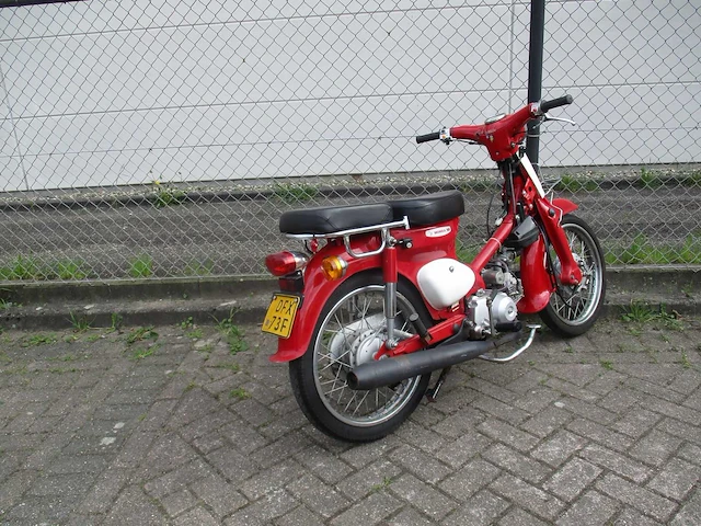 Super - - super cub - brommer - afbeelding 9 van  11