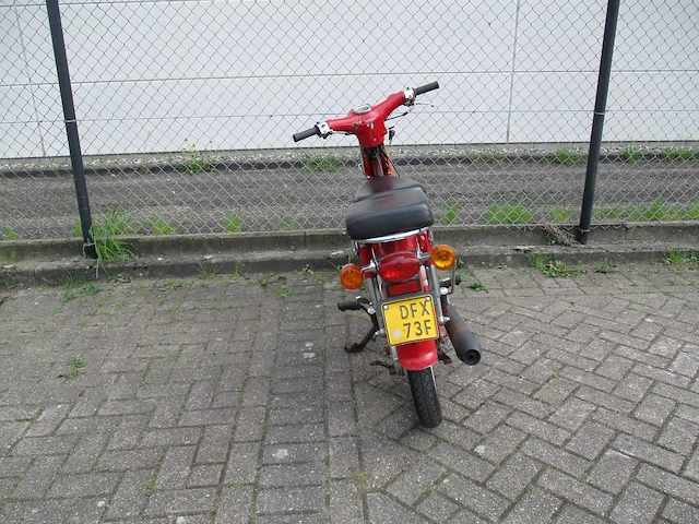 Super - - super cub - brommer - afbeelding 10 van  11