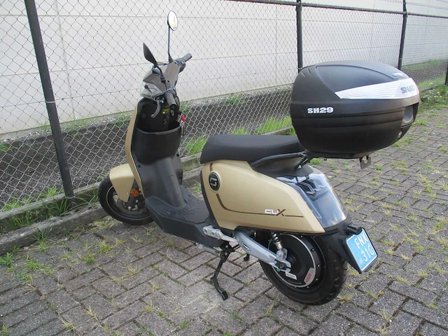 Super soco - snorscooter - cux - e-scooter - afbeelding 2 van  15