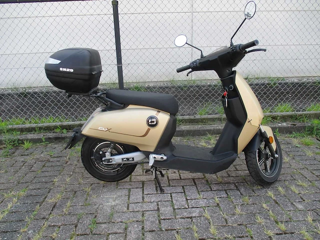 Super soco - snorscooter - cux - e-scooter - afbeelding 12 van  15