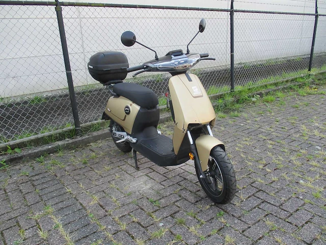 Super soco - snorscooter - cux - e-scooter - afbeelding 11 van  15