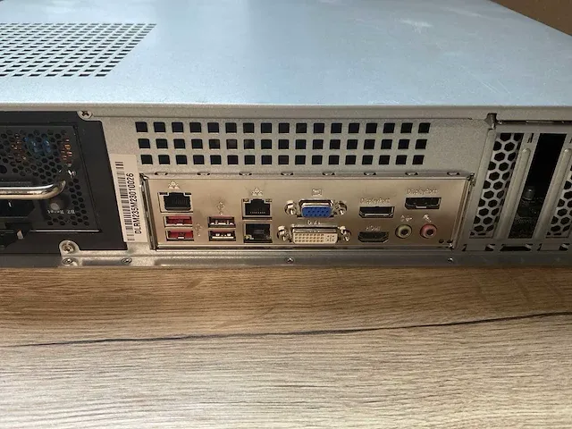 Supermicro x13saz-f desktop - afbeelding 4 van  9
