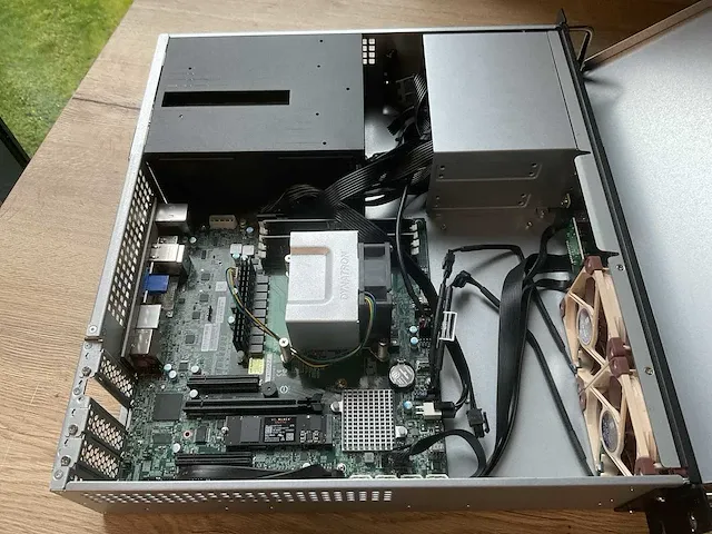 Supermicro x13saz-f desktop - afbeelding 5 van  9