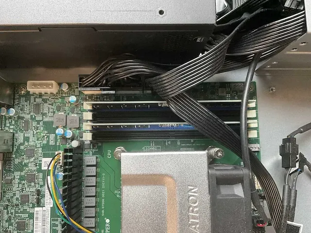 Supermicro x13saz-f desktop - afbeelding 9 van  9