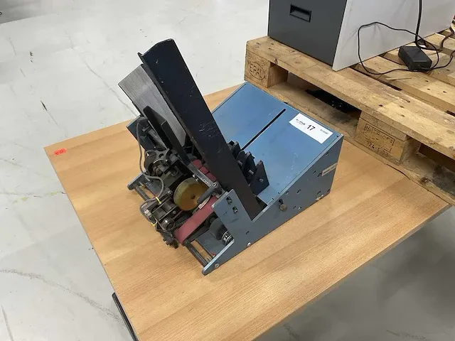 Surefeed se-1200-ei postfeeder - afbeelding 2 van  5
