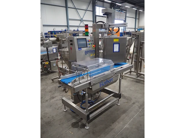 Sureservice ltd - afbeelding 1 van  11
