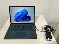 Surface - afbeelding 1 van  4