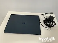 Surface - afbeelding 4 van  4