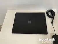 Surface - afbeelding 4 van  4