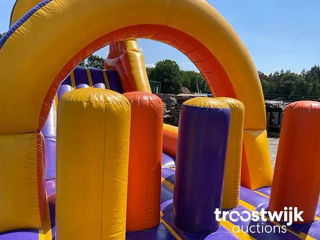 Survivalbaan 16mtr springkussen - afbeelding 9 van  17