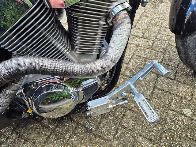 Susuki intruder vs1400 custom motorfiets - afbeelding 11 van  12