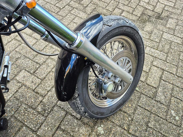 Susuki intruder vs1400 custom motorfiets - afbeelding 12 van  12