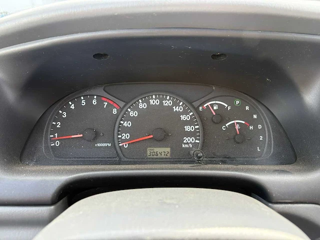 Suzuki - 2001 - grand vitara - 2.5 v6 4x4 - personenauto - afbeelding 10 van  15