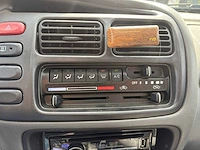 Suzuki - 2001 - grand vitara - 2.5 v6 4x4 - personenauto - afbeelding 13 van  15