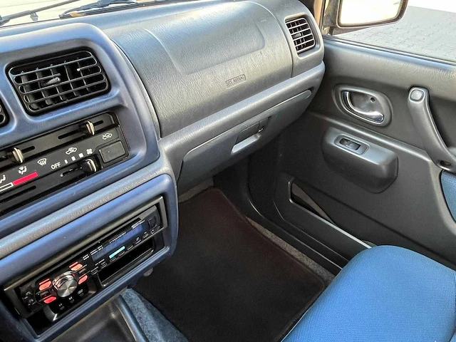 Suzuki - 2002 - jimny - 1.3 special - 02-jk-gl - afbeelding 7 van  23