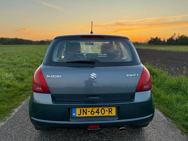 Suzuki - 2007 - swift - 1.3 base - jn-640-r - afbeelding 5 van  10