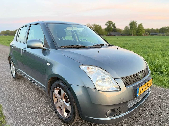 Suzuki - 2007 - swift - 1.3 base - jn-640-r - afbeelding 8 van  10