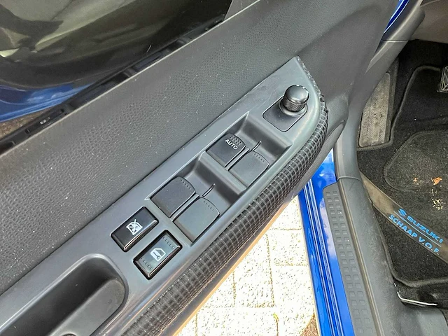Suzuki - 2007 - swift - 1.3 shogun - 46-xg-gf - afbeelding 5 van  17