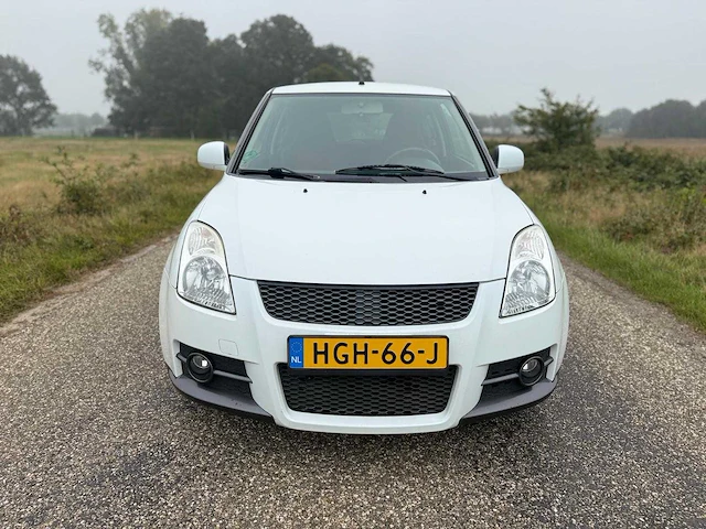 Suzuki - 2009 - swift - 1.6 sport - hgh-66-j - afbeelding 3 van  10