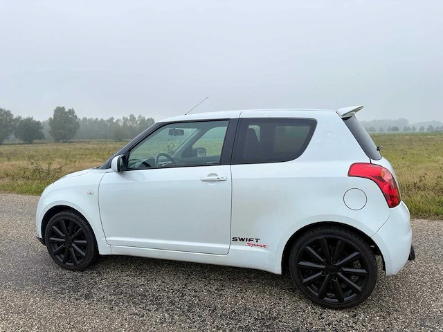 Suzuki - 2009 - swift - 1.6 sport - hgh-66-j - afbeelding 9 van  10