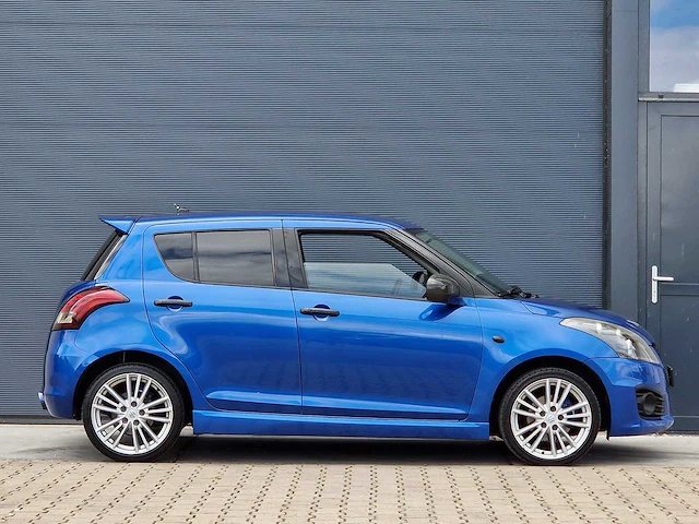 Suzuki - 2016 - swift - 1.6 sport - s-748-bs - afbeelding 21 van  26