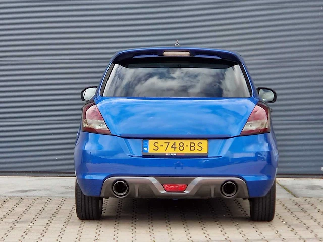 Suzuki - 2016 - swift - 1.6 sport - s-748-bs - afbeelding 23 van  26