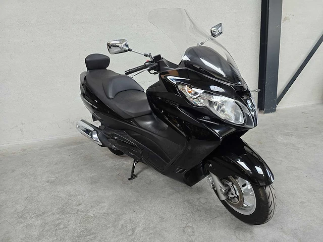 Suzuki - 400cc - burgman - motorscooter - afbeelding 3 van  6