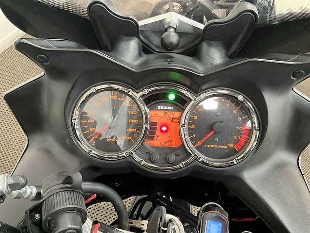 Suzuki - all-road - dl 1000 - v-strom - motorfiets - 2008 - afbeelding 4 van  21
