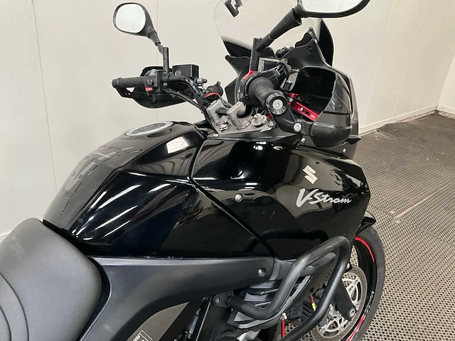 Suzuki - all-road - dl 1000 - v-strom - motorfiets - 2008 - afbeelding 6 van  21