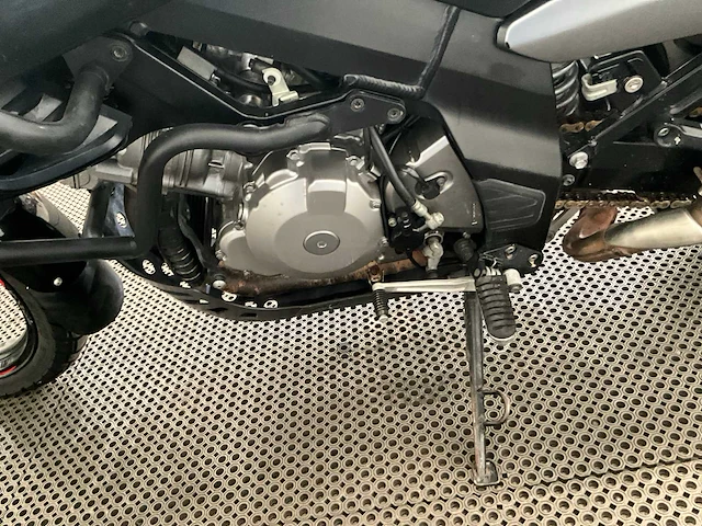 Suzuki - all-road - dl 1000 - v-strom - motorfiets - 2008 - afbeelding 10 van  21